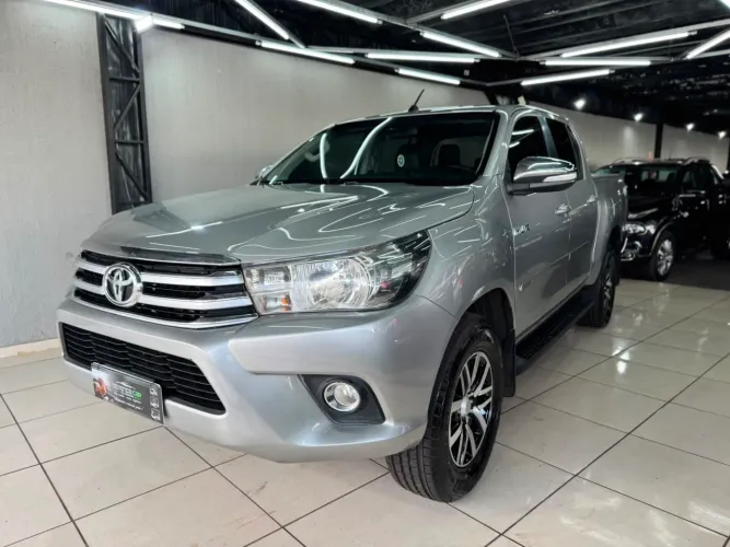 Toyota Hilux CD SRV 4X4 2.8 TDI Diesel Aut. 2017