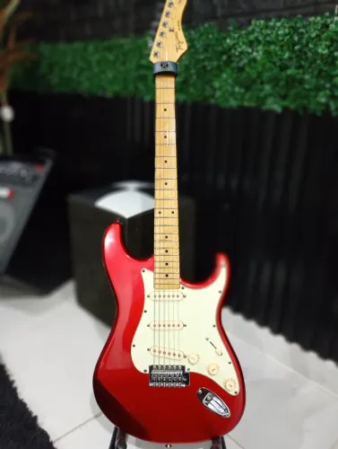 Guitarra Tagima 530