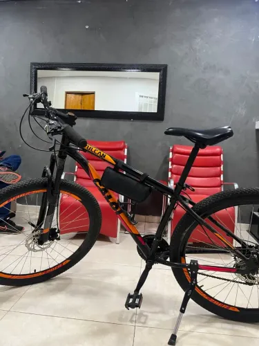 Vende-se bicicleta nova
