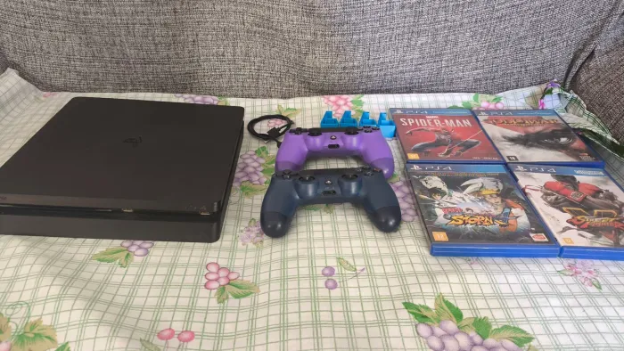 PS4 Slim 1TB