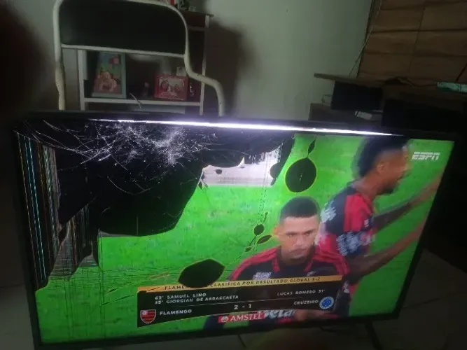 LG] Smart TV WebOS LM631C0S8 ? Para Retirada de Peças ou Troca do Painel