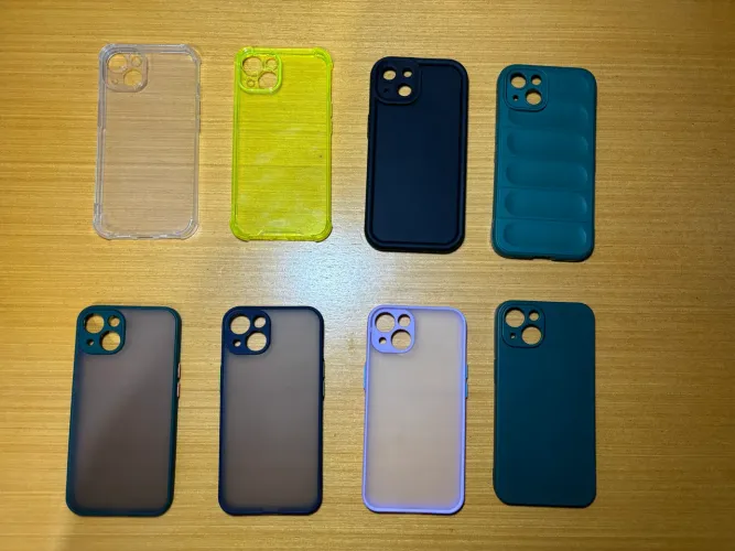 8 capinhas case para iPhone 13/14 novas e usadas