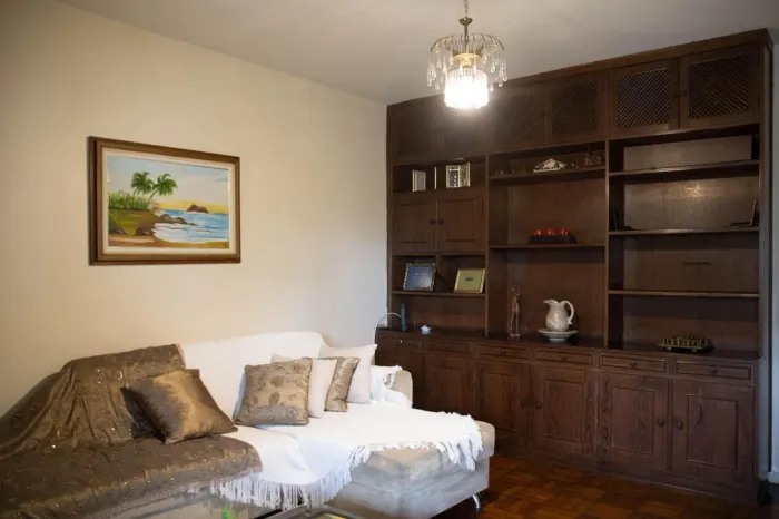 Casa à Venda - Carlos Prates, 3 Quartos, 200 m2
