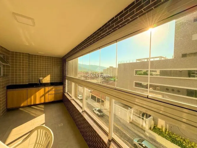 Apartamento à venda no Bairro Jardim Real, Praia Grande, com vista para o mar