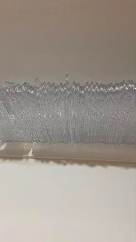 VENDO CABIDE ACRÍLICO SEMI NOVO