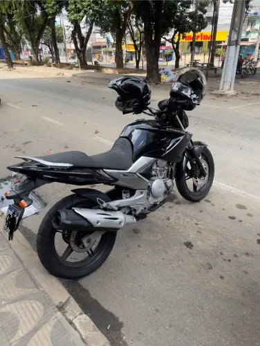 Yamaha YS 250 Fazer 2012 - Pronta para rodar!