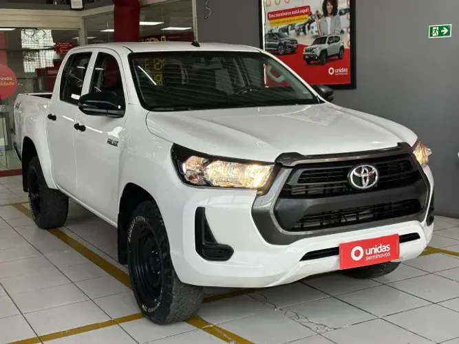 Toyota Hilux CD 4X4 2.8 Diesel Mec. 2024