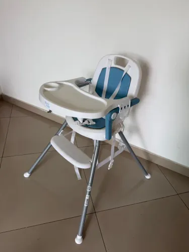 Cadeira de alimentação para bebês