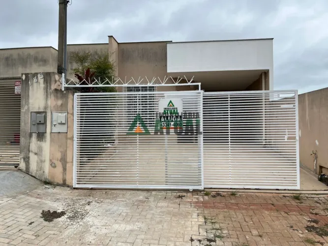 CASA RESIDENCIAL COM 3 QUARTOS NA REGIÃO LESTE DE LONDRINA