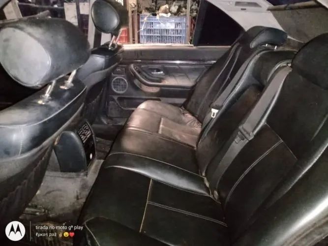 Bancos de couro traseiro bmw 740i E38 original 