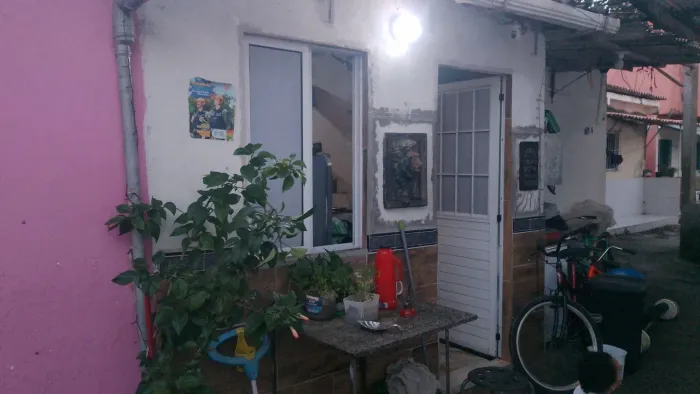 Casa com mobilia aluga se
