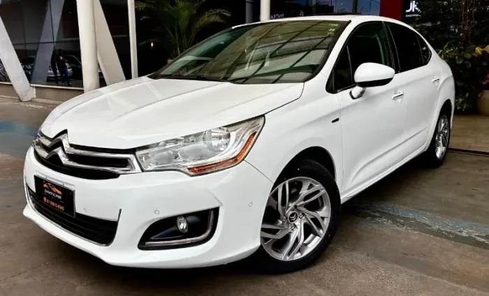 Citroen C4 Lounge Exclusive 1.6 Turbo Flex Aut. 2015