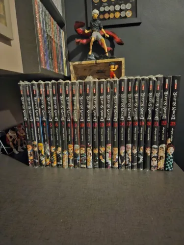 Coleção completa mangás Demon Slayer - 1 a 23