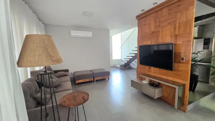 Casa à venda no Condomínio Village Paradiso 1 em Uberlândia