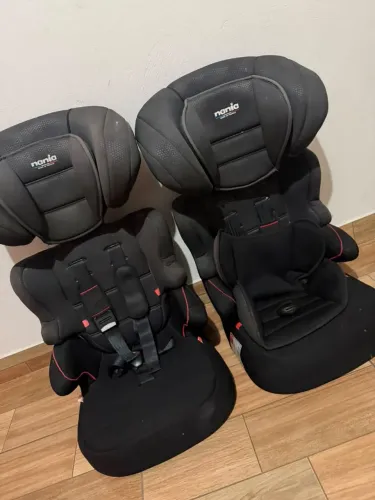 Cadeirinha pra carro semi nova
