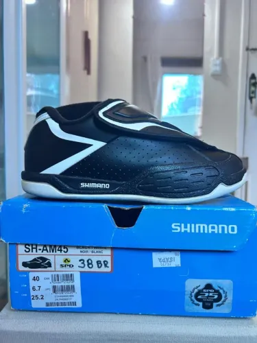 Linda e estilosa! Sapatilha Shimano AM45 SPD 37/38 - NA CAIXA