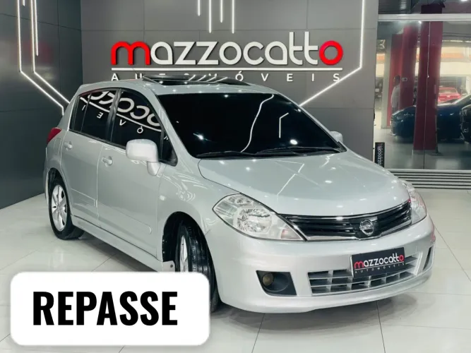 Nissan Tiida SL 1.8/1.8 Flex 16V Aut. 2013