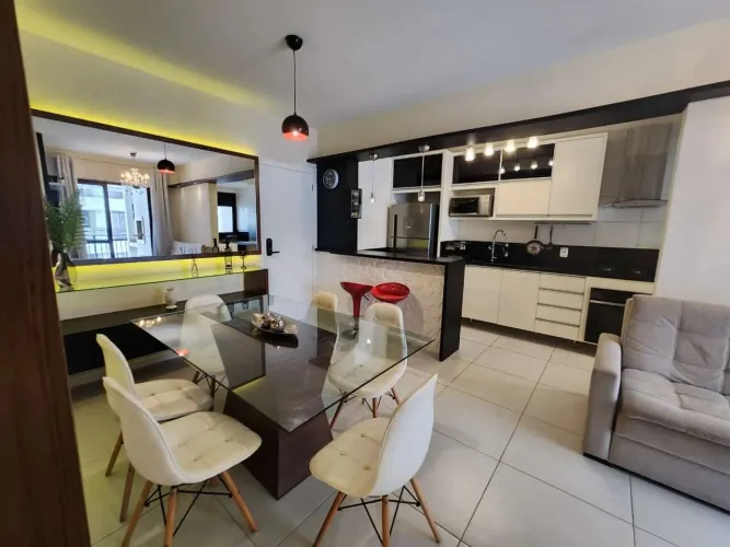 Apartamento de 2 quartos mobiliado no Itacorubi
