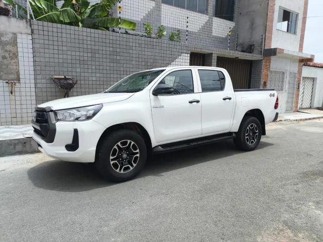 Toyota Hilux CD 4X4 2.8 Diesel Mec. 2021