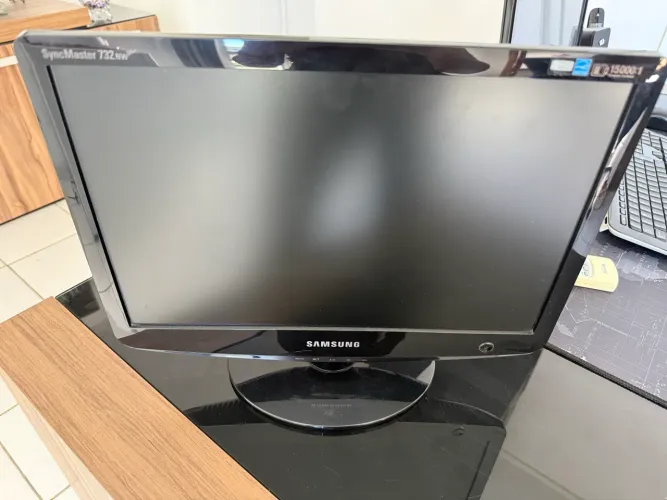 Monitor 17 polegadas