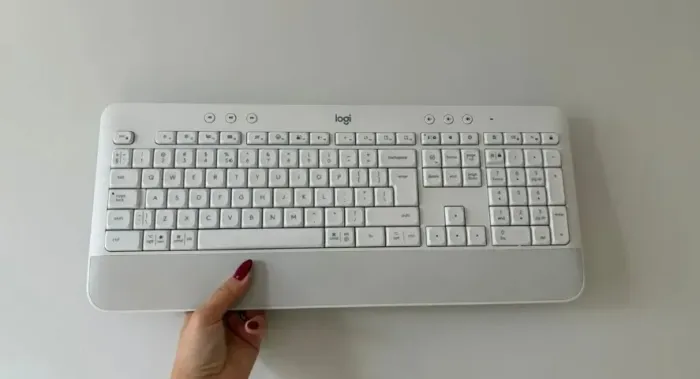 Teclado Logitech Signature K650 Branco US Inglês (Sem adaptador bluetooth)