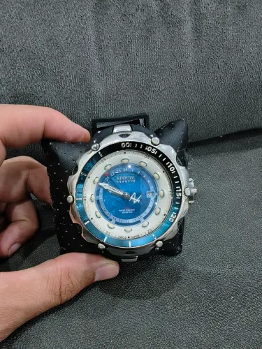 Invicta Venom .