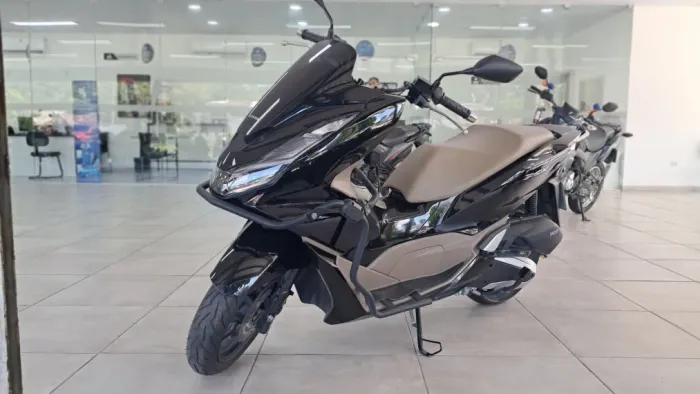 HONDA PCX DLX 160 ABS (2025/2026)
