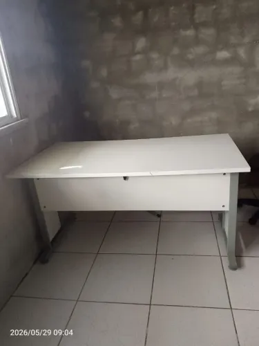 Birô para escritório bem grande