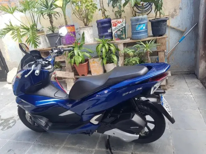 Honda PCX 150 2020 - Único Dono | Baú Incluso | Apenas 40.416 km | Super Conservada