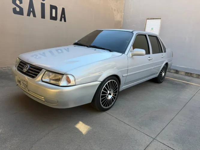 Volkswagen Santana 1.8 MI (álcool) 2001