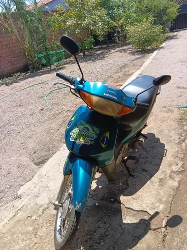 Moto biz ano 2005