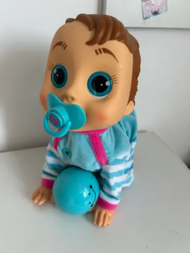 Boneco Baby wow engatinha 