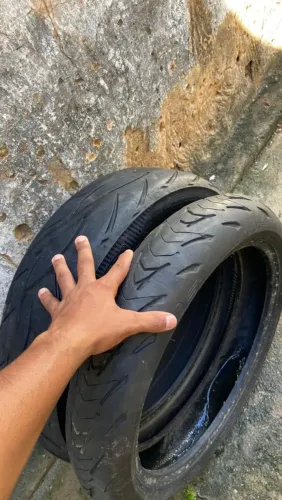 Pneu aro 17 moto