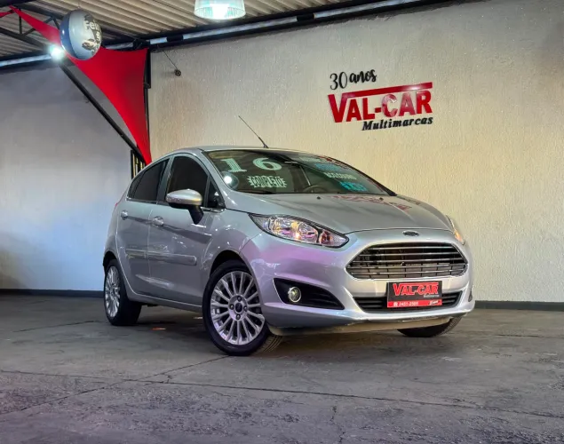 Ford Fiesta Titanium 1.6 16V Flex Power Shift 2016