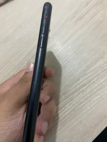 iPhone XR preto 128 giga