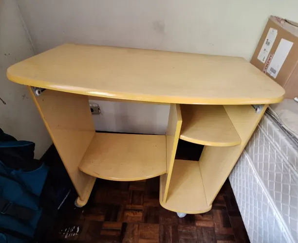 Mesinha para computador 