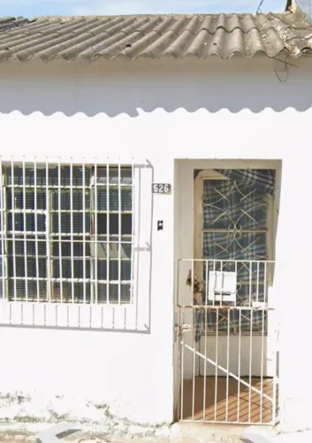 Terreno com duas casas no mesmo terreno 