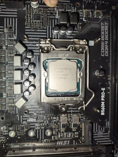 Kit Processador i5 10400F + Placa mãe MSI B560M-PRO E + water cooler corsair 120mm