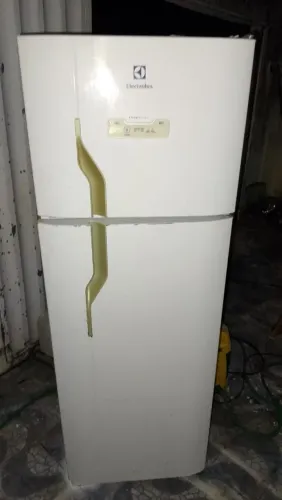 Geladeira Electrolux frossfree