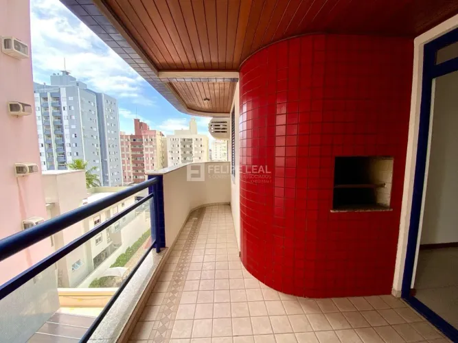 Apartamento em Campinas - São José, SC