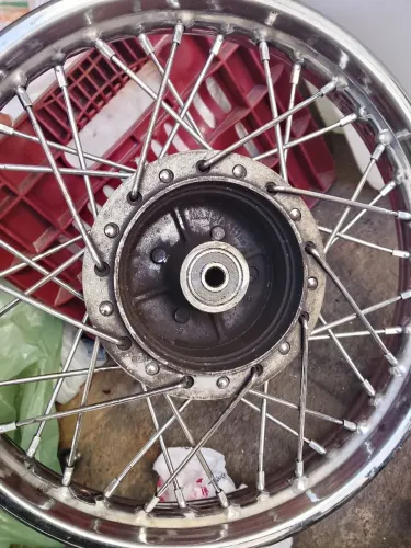 Roda Raiada biz pneu traseiro