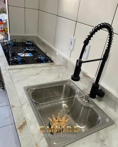 Pia em porcelanato 2.0x60