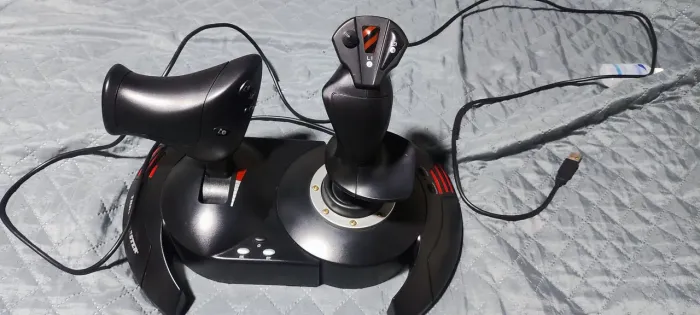 Thrustmaster T.Flight Hotas X