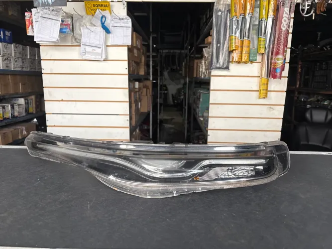 Farol Fiat toro lado direito original 17/18