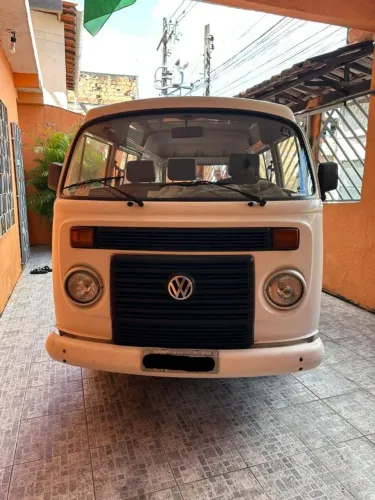 Volkswagen Kombi Standard 1.4 MI Total Flex 8V 2010