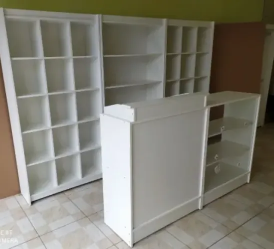 KIT LOJA BALCÃO VITRINE ESTANTE PRATELEIRA E COLMEIA - NOVO - ENTREGA RÁPIDA