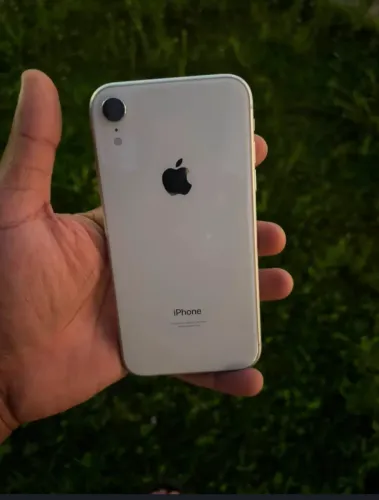 iPhone xr 128