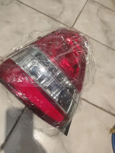LANTERNA ETIOS SEDAN LADO ESQUERDO ( MOTORISTA)