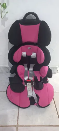 Vendo cadeirinha para carro para criança.
