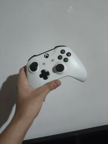 controle Xbox one s com defeitos 